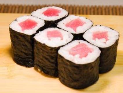 Tuna Roll (6 pcs)