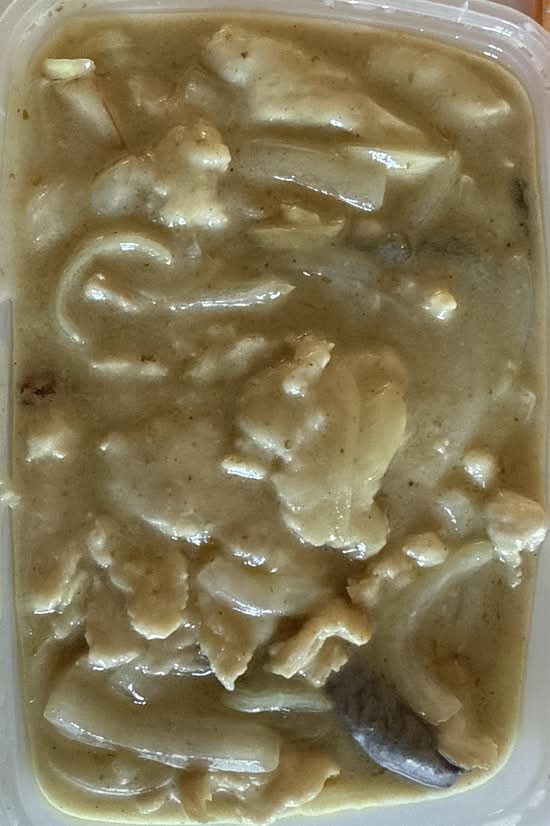 805g. Green Curry Chicken