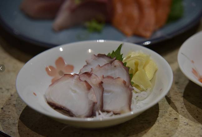 Tako Sashimi
