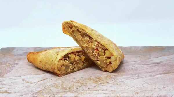 CHICKEN SAMOSA