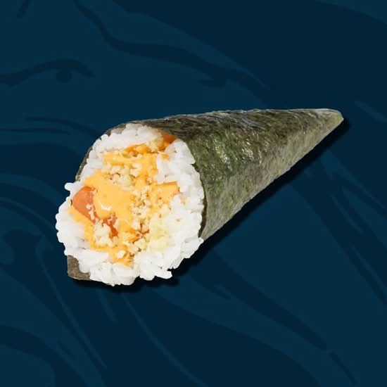 Spicy Salmon Handroll