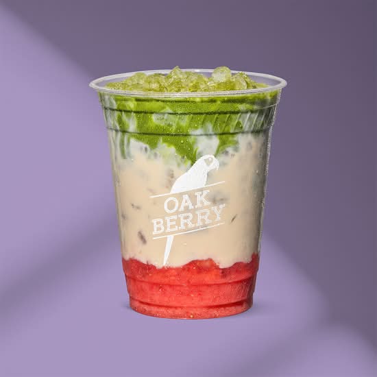 Iced Strawberry Matcha Latte