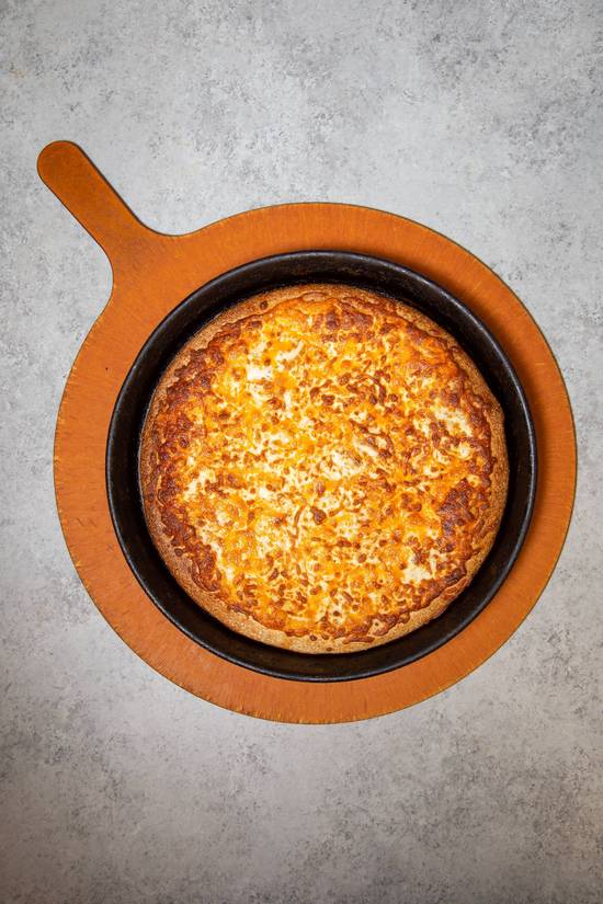 White Garlic Sauce Pan Pizza withMozzerrella and  cheddar cheese (Medium) (12")
