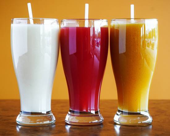 Jus de fruit exotique  au Corossol / Exotic fruit juice with Soursop