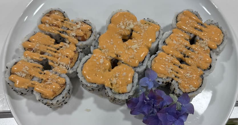 Maki Set C - Spicy Salmon, Spicy Crab, and Spicy California