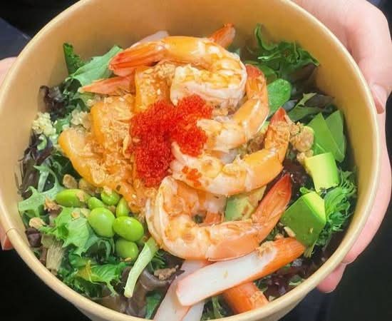 Poke Saumon fume avec crevette/ Smoked Salmon with shrimp