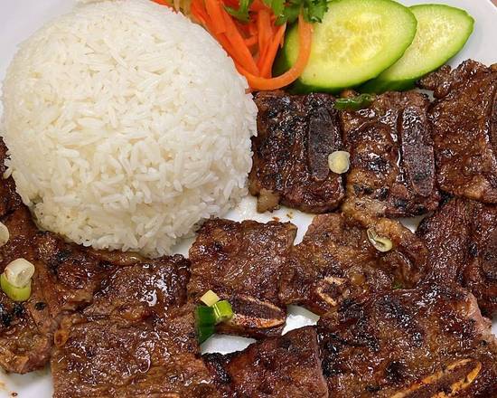 93. Grilled Lemongrass Beef Short Rib on Rice