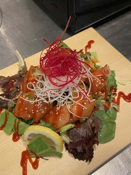 Spicy Salmon Sashimi