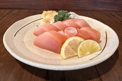 Tuna Sashimi (8 pcs)