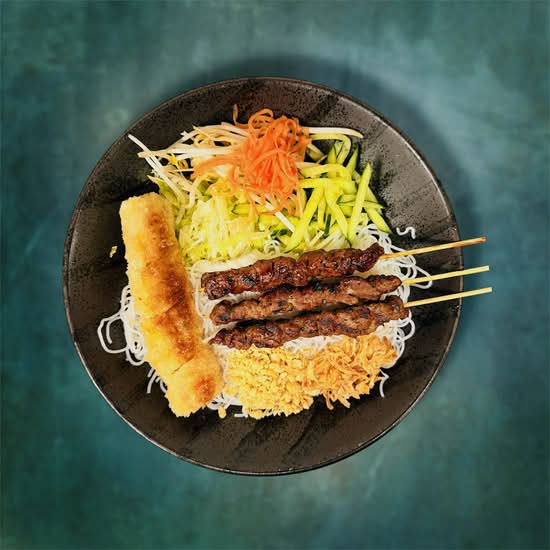 Grilled Beef Noodle Bowl