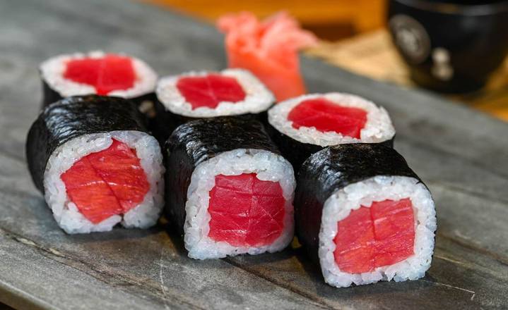 Red Tuna Roll (8pcs)