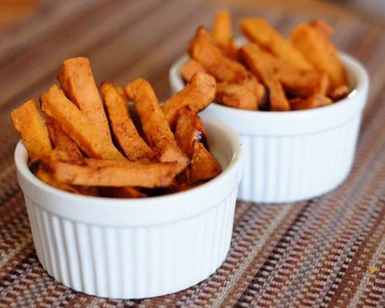 84b: Frite de Patate Douce / Sweet Potato Fries