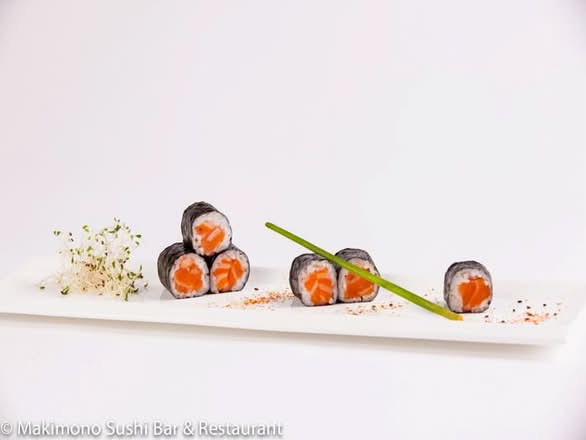 Salmon Roll(6ps)