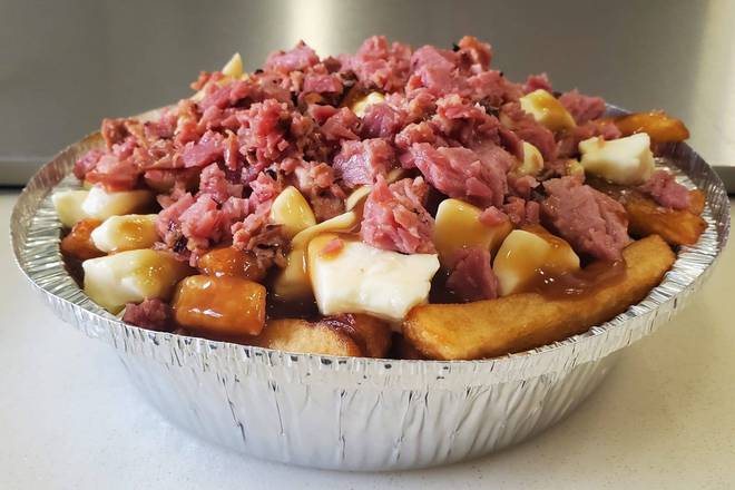 Poutine Viande Fumee / Smoked Meat