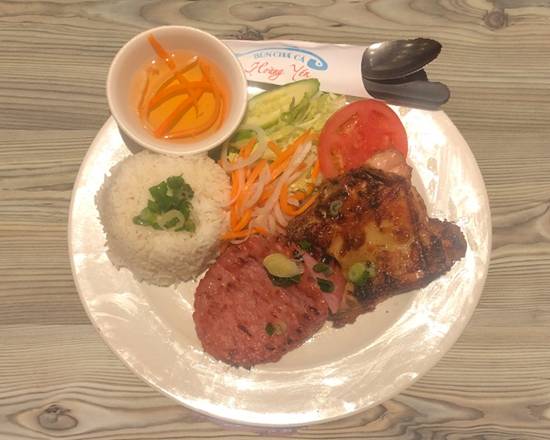 35. Grilled Lemongrass Chicken & Minced Meat Patty on Steamed Rice (Cơm Gà Nướng and Nem Nướng)