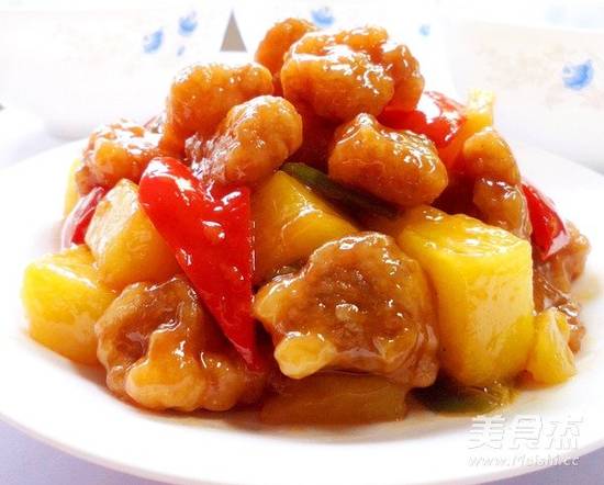 80. Porc aigre doux avec l'ananas / sweet and sour pork with pineapple (special offer) / 咕噜肉
