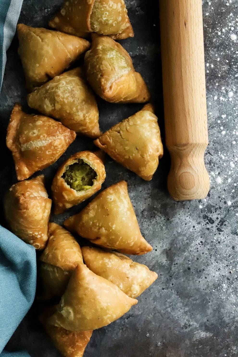 10 Veg Samosas for $16.99 only