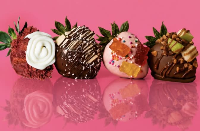 8 PACK Limited Edition Strawberry: June 10-14