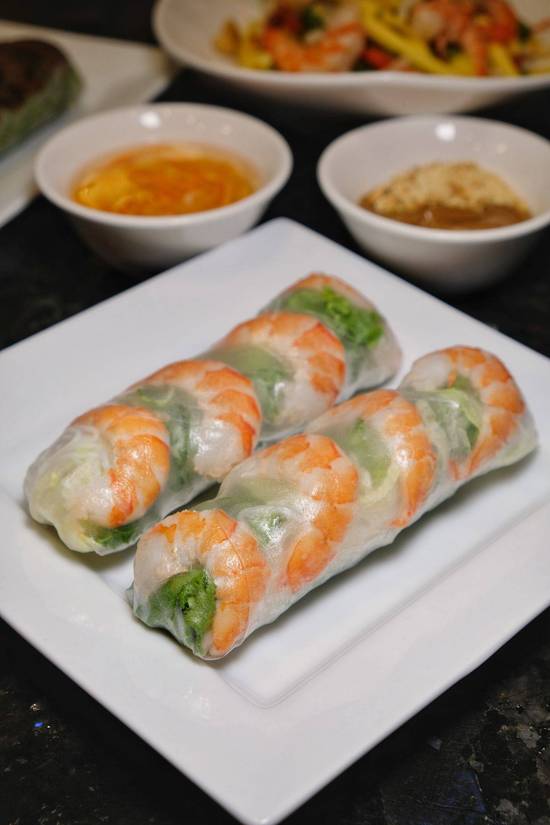 Salad Fresh Rolls (Gỏi Cuốn) (2 pcs)