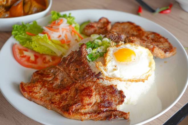 Grilled Pork Chop on Rice (Cơm Sườn Nướng)