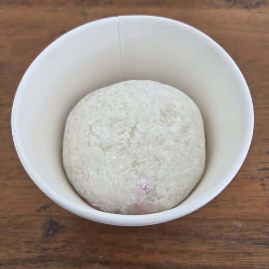 STRAWBERRY YOGURT MOCHI