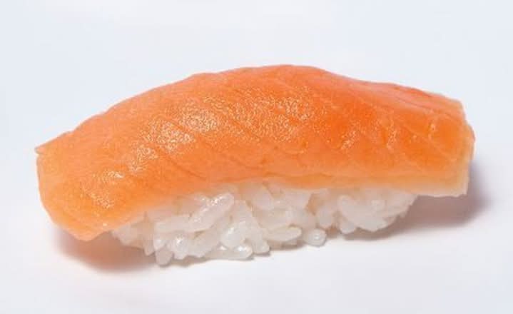 Nigiri Saumon Fumé / Smoke Salmon (2 Mcx / 2 Pcs)