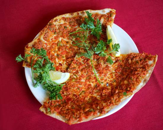 Lahmacun Meat Pie