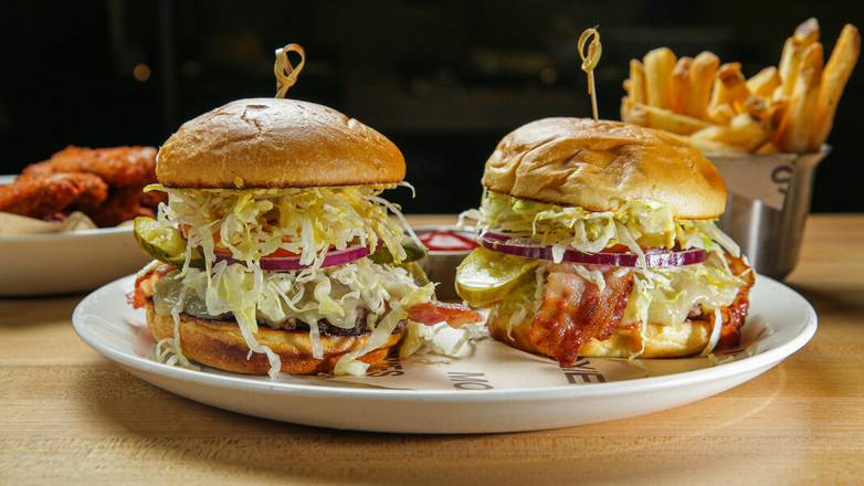 Burger & Wings Combo