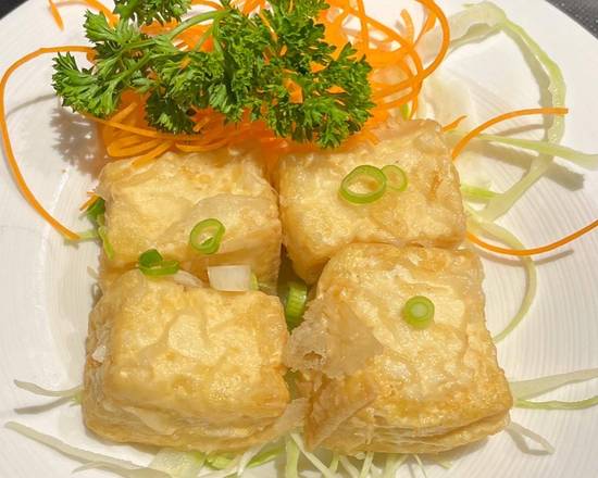 D101. Tempura Tofu (4 pcs)