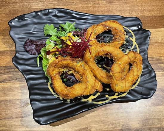 Crispy Calamari Salad