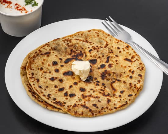 Aloo Parantha plate