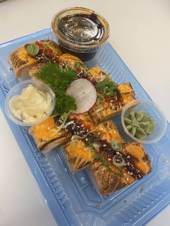 Hako Spicy Salmon Sushi (7 pcs)