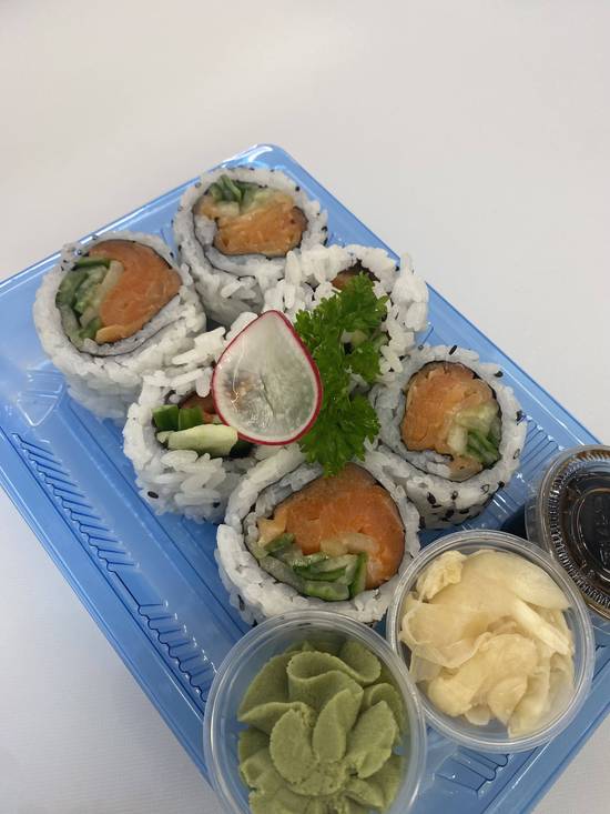 Smoked Salmon Roll