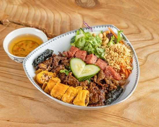 VERMICELLI WITH GRILLED BEEF, SPRING ROLL, GRILL PORK SAUSAGE - BÚN BÒ NƯỚNG, CHẢ GIÒ, NEM NƯỚNG