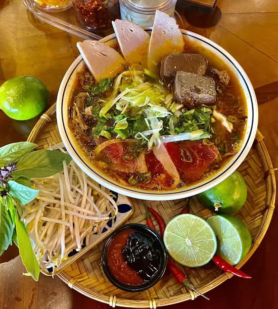 HUE STYLE VERMICELLI SOUP - BÚN BÒ HUẾ