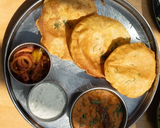ALOO POORI