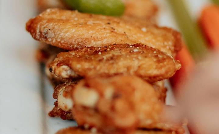 24 Ailes de poulet SEL/POIVRE / 24 SALT/PEPPER Chicken Wings