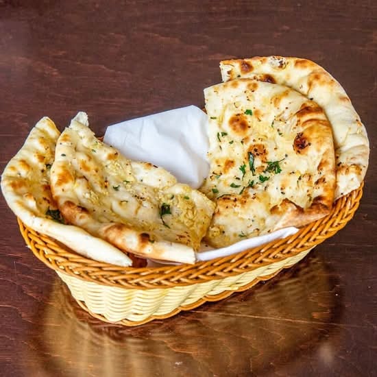 Garlic Cheese Naan