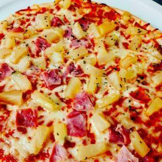 Hawaiian Pizza