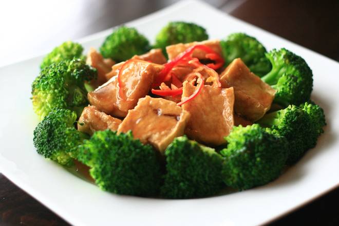 649 Fried Tofu & Broccoli