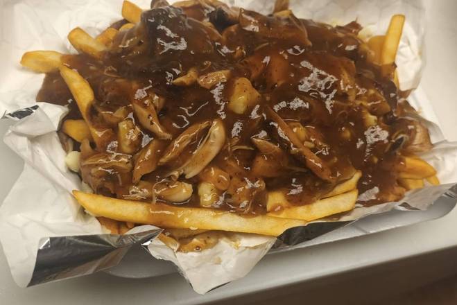 Jerk Chicken Poutine