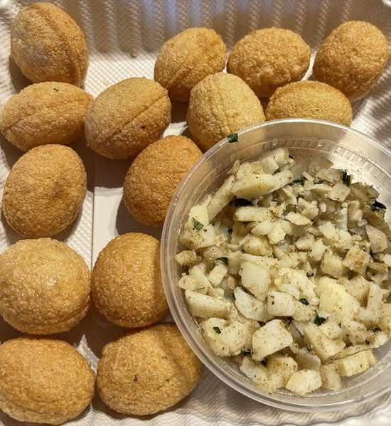 Pani Puri (Golgappa) (10 pcs)