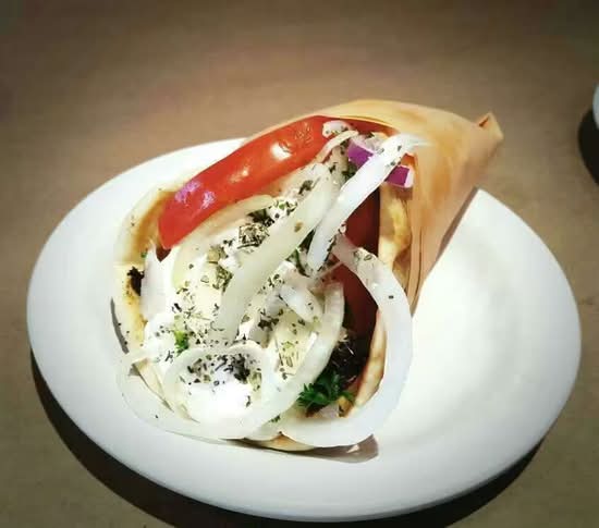 Pita souvlaki a l'agneau / Lamb souvlaki Pita