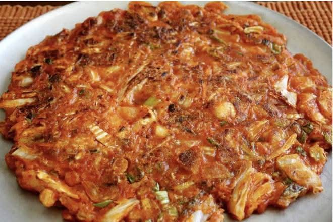 Kimchi jeon