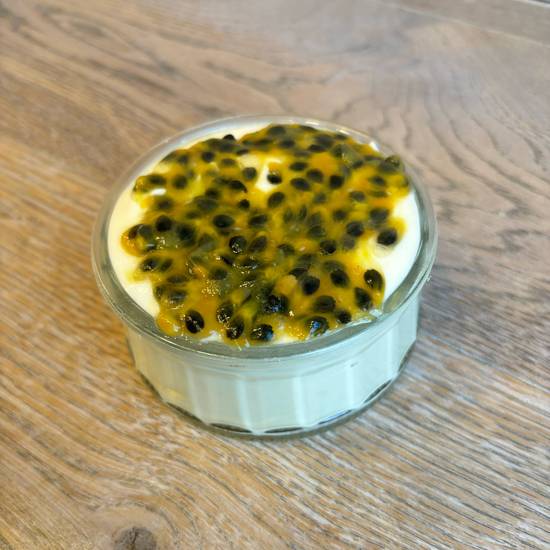 Passion fruit pudding