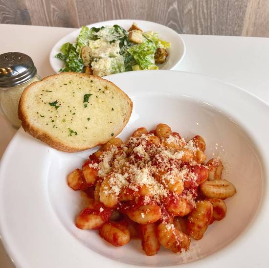 Gnocchi with tomato sauce