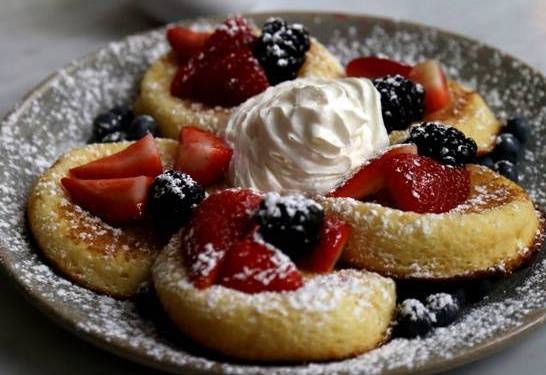 Crêpes EAST/ EAST pancakes