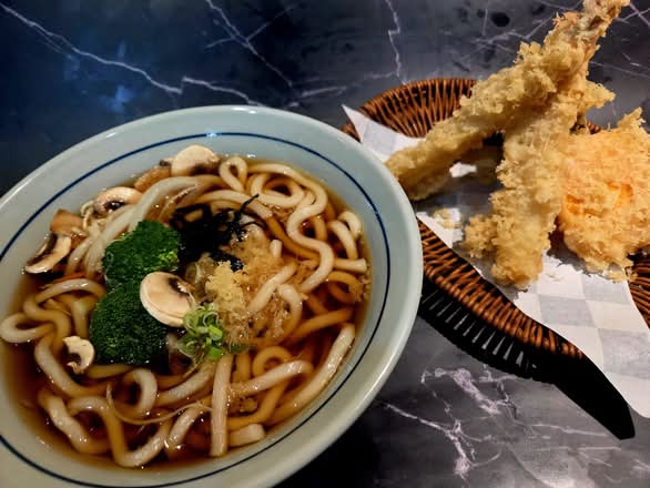 [UD] Tempura Udon (With Soup)