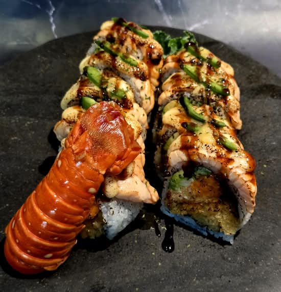 [SR13] Hub Lobster Roll (9 pcs)