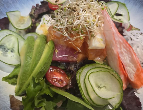 Sashimi Salad